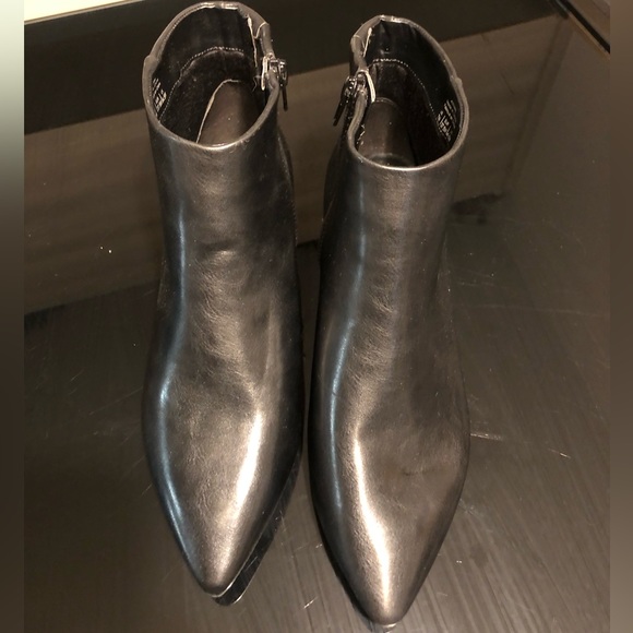 Boots - Picture 1 of 3